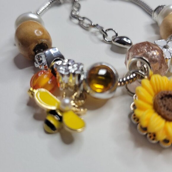 NWT Pandora Style Charm Bracelet Sunflower Power Yellow, Gold, Flowers, Bees Lg - Picture 4 of 6
